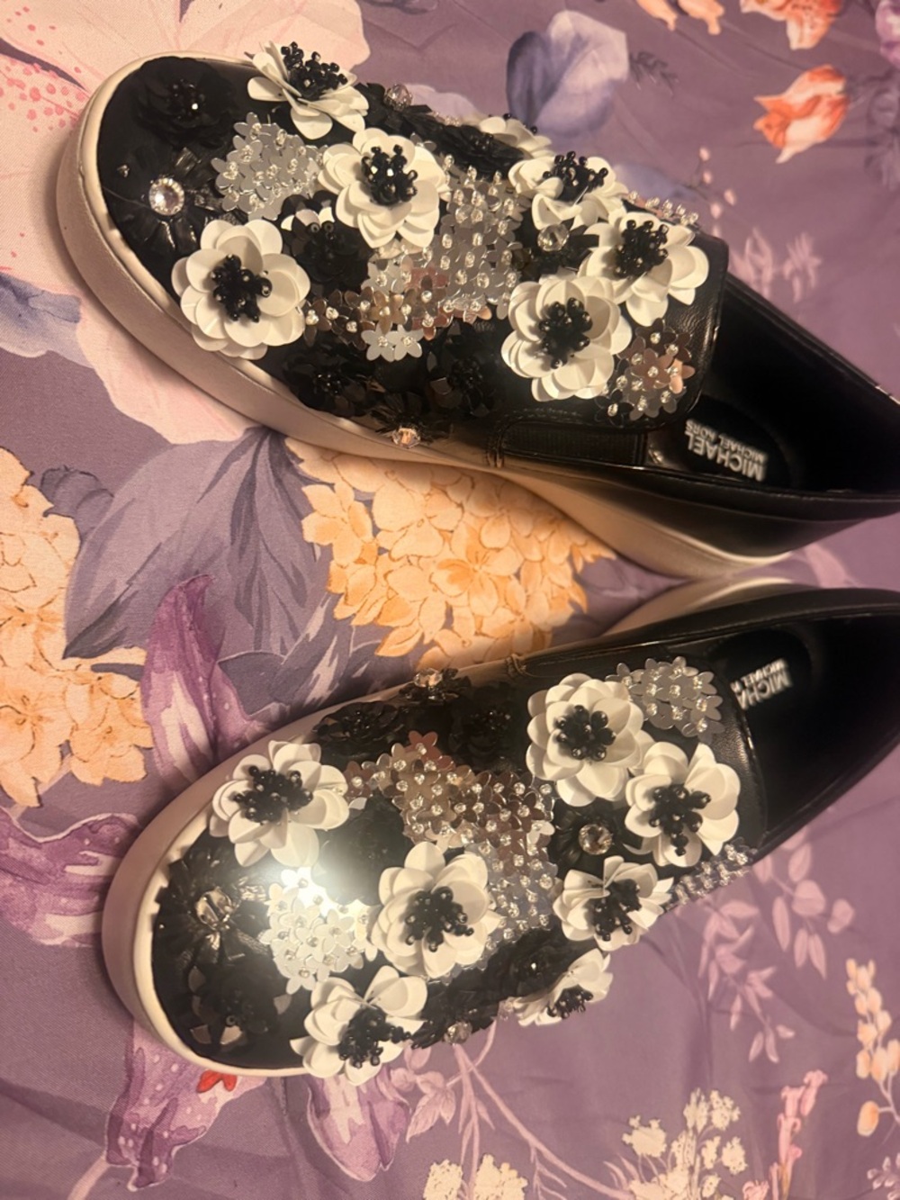 Michael Kors Trent leather slip on with flowers - Picture 8 of 9